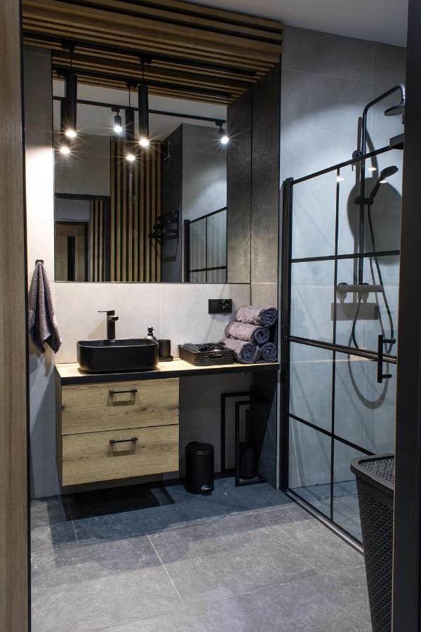 Apartament Black Loft 나이사 외부 사진